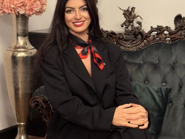 Pro-HR.ro, condusă de Carmen Macovei, facilitează accesul la joburi atractive pentru tineri